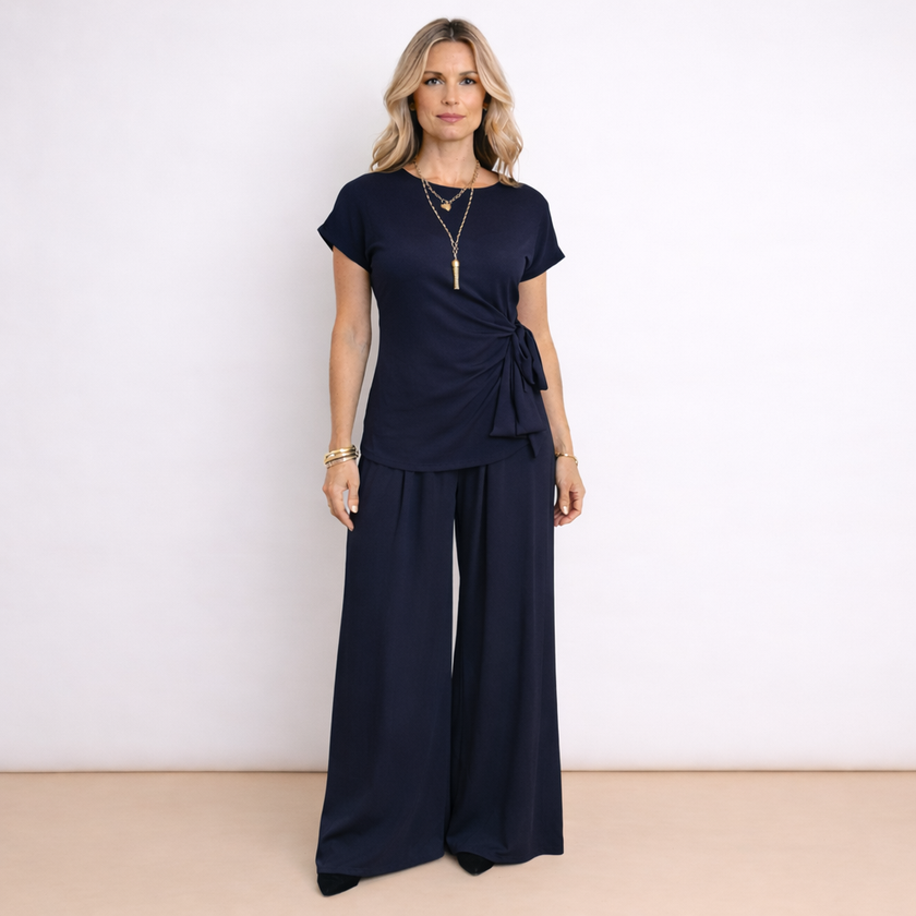 [MIXMUSE.NOHO] Lea, Completo Con Pantalone Fluido E Maglia Con Fiocco