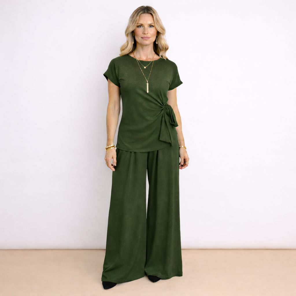 [MIXMUSE.NOHO] Lea, Completo Con Pantalone Fluido E Maglia Con Fiocco